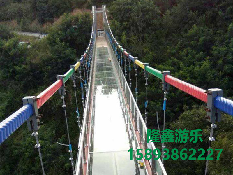 玻璃吊橋
