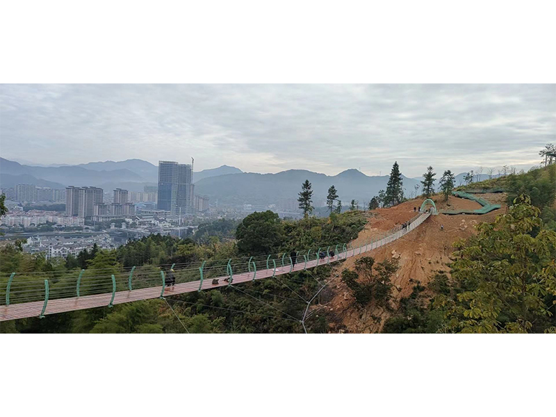 木質(zhì)吊橋